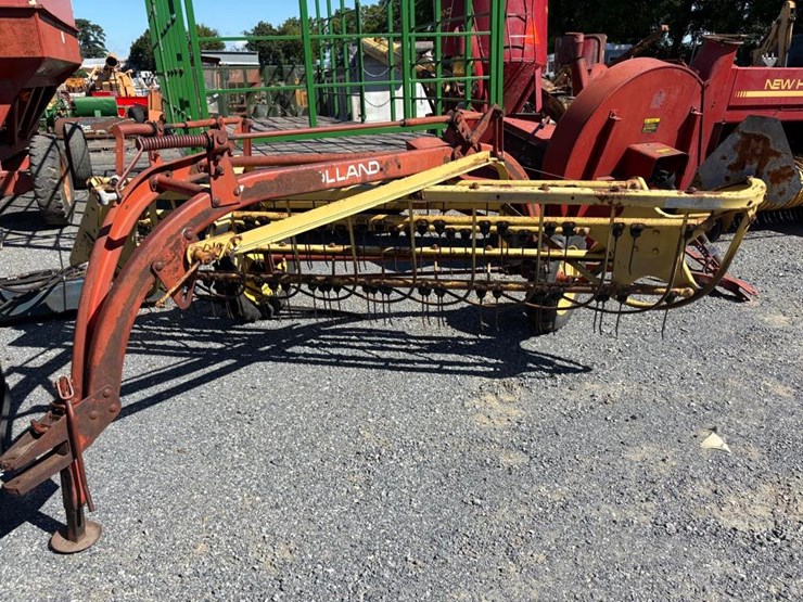 new-holland-256-image-1