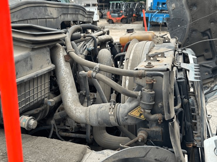 2012-international-durastar-4300-image-17