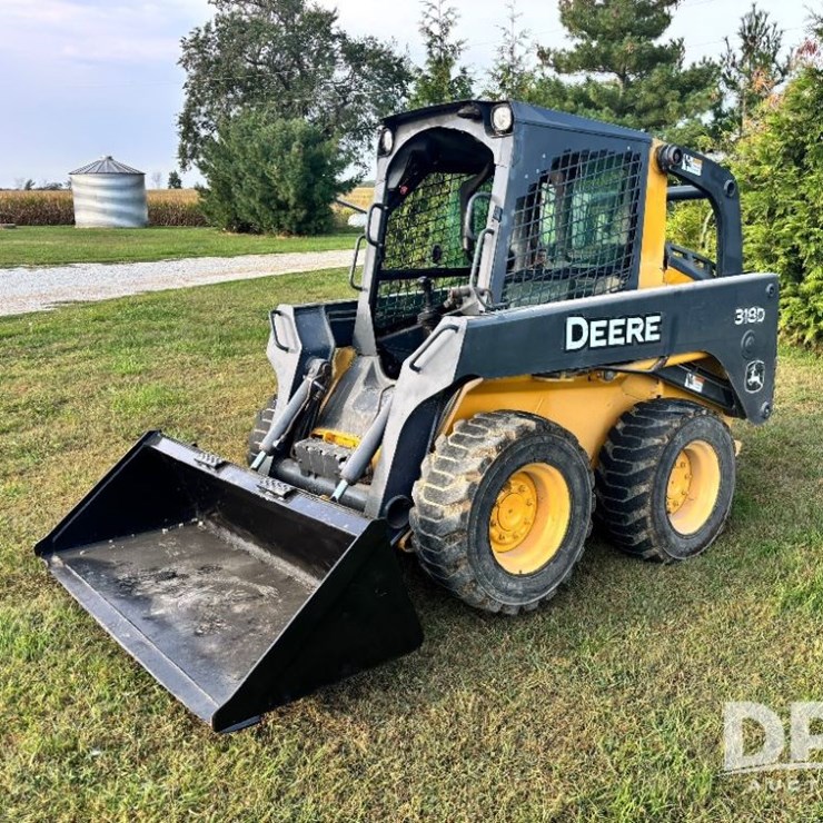 2010 DEERE 318D