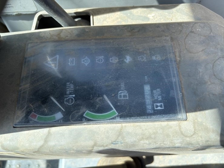 2003-takeuchi-tb135-image-33