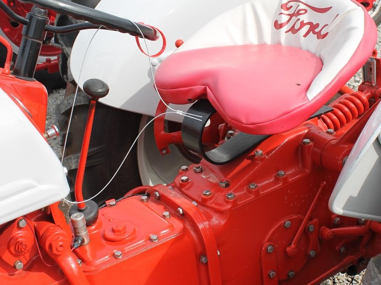 ford-8n-image-7