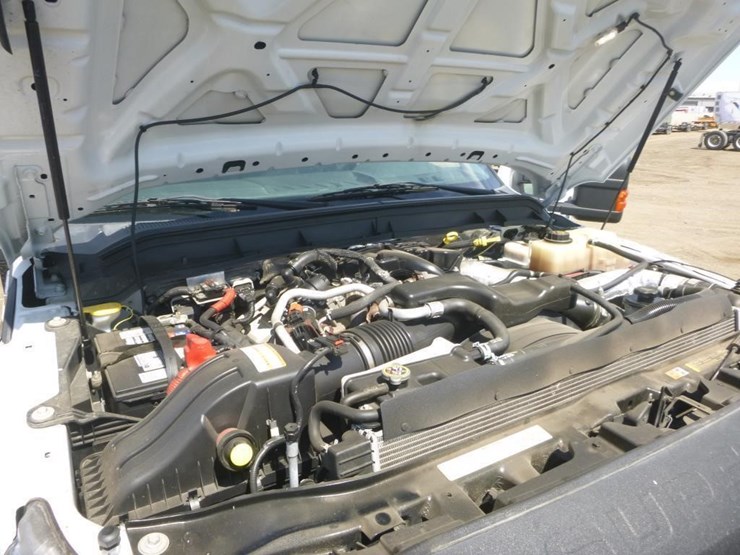 2015-ford-f550-image-23