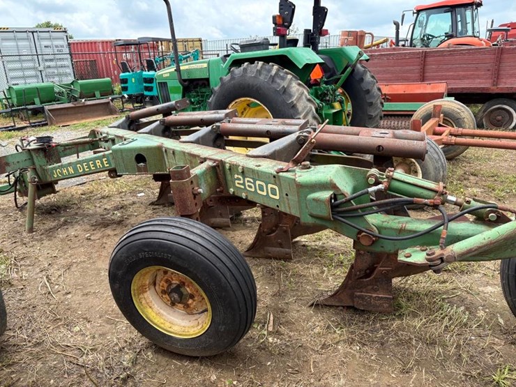 john-deere-2600-image-6