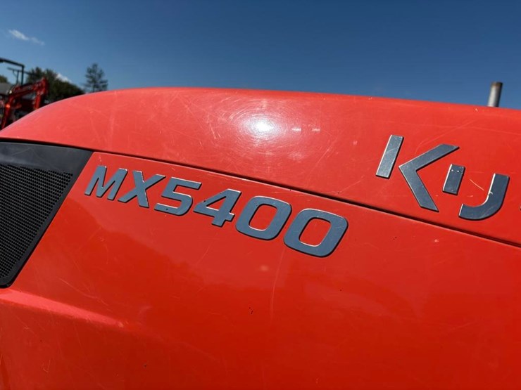 2023-kubota-mx5400-image-16