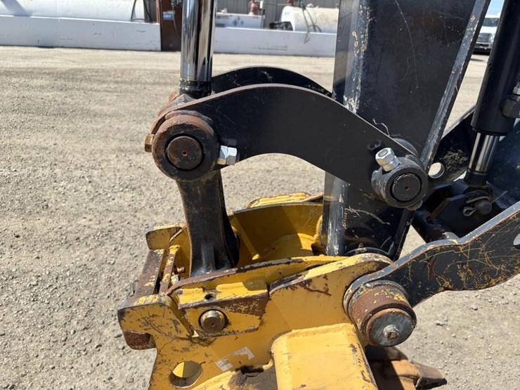 2021-deere-60g-image-15