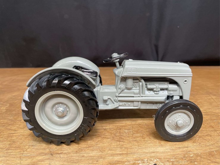 ford-9n-image-15
