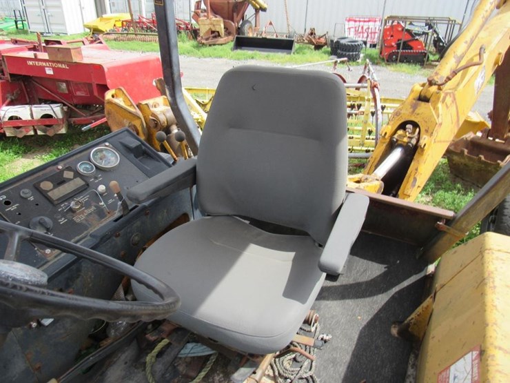 1988-deere-410c-image-11