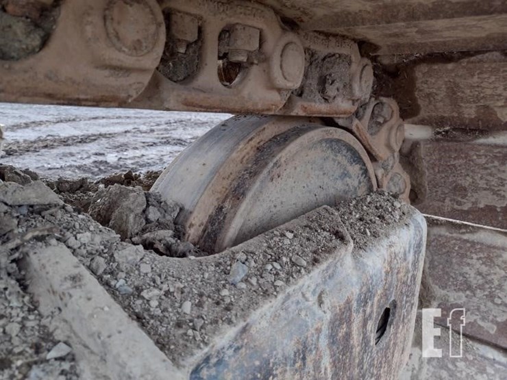 komatsu-pc220-lc-8-image-23