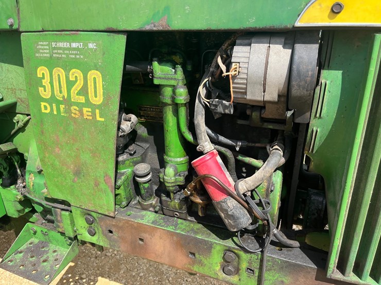 1970-john-deere-3020-image-6