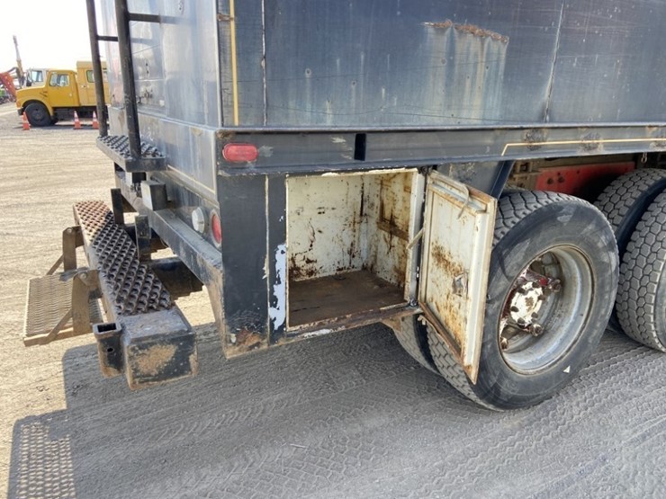 1988-mack-rd686s-image-39
