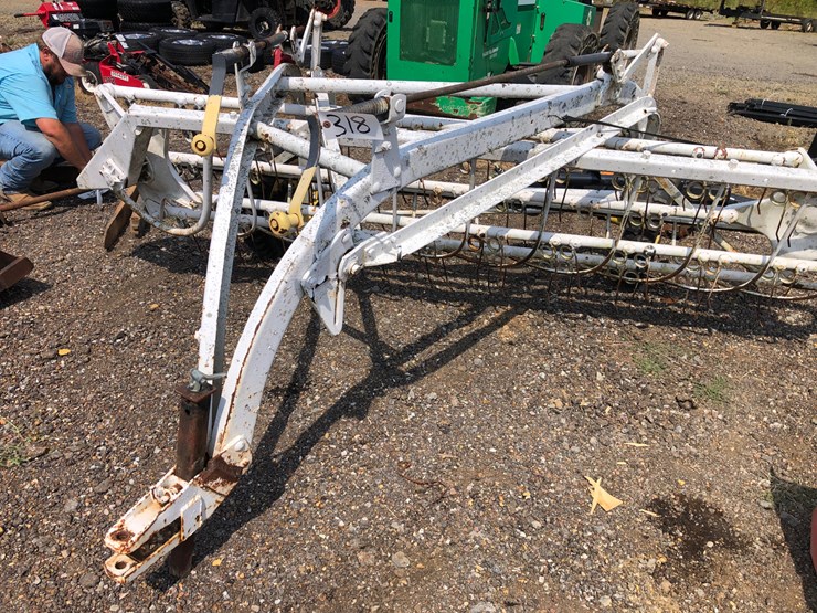 new-holland-256-image-2