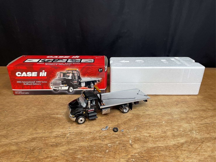 international-durastar-4400-image-1