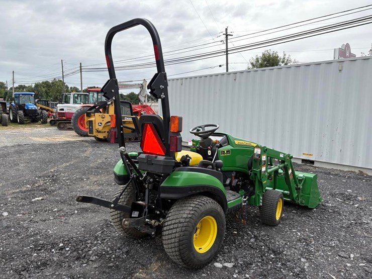 john-deere-1025r-image-7
