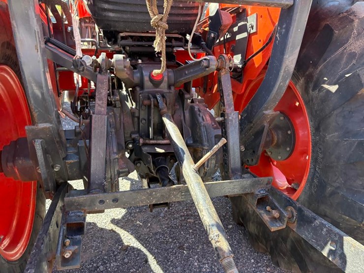 2023-kubota-mx5400-image-13