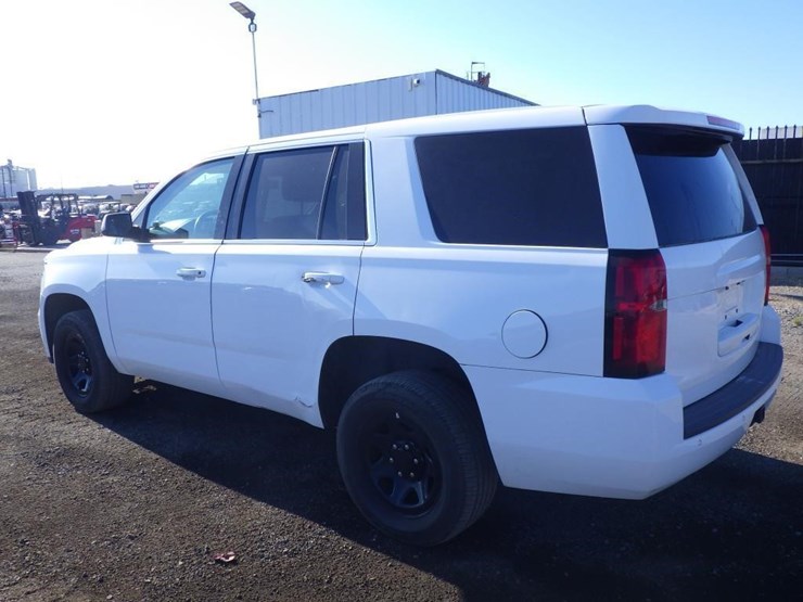 2020-chevrolet-tahoe-image-5