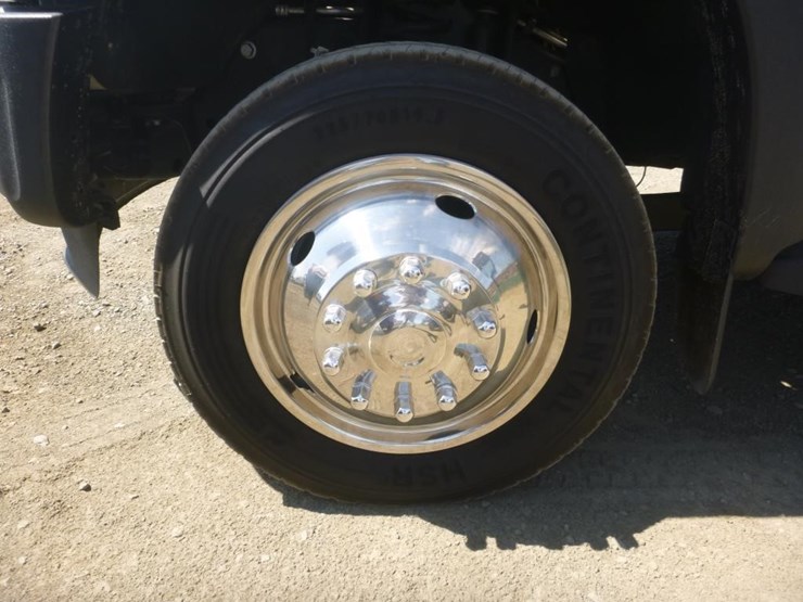 2015-ford-f550-image-28