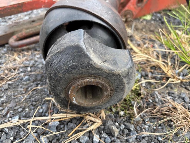 massey-ferguson-124-image-6