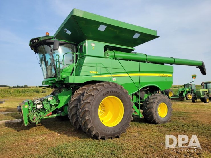 john-deere-s690-image-6