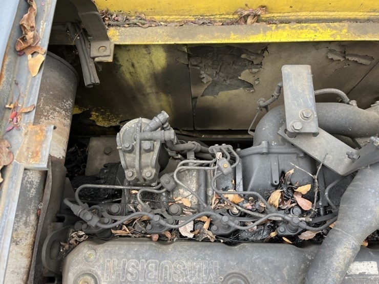 2004-kobelco-sk330-lc-image-51
