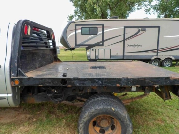 2004-dodge-ram-3500-image-16