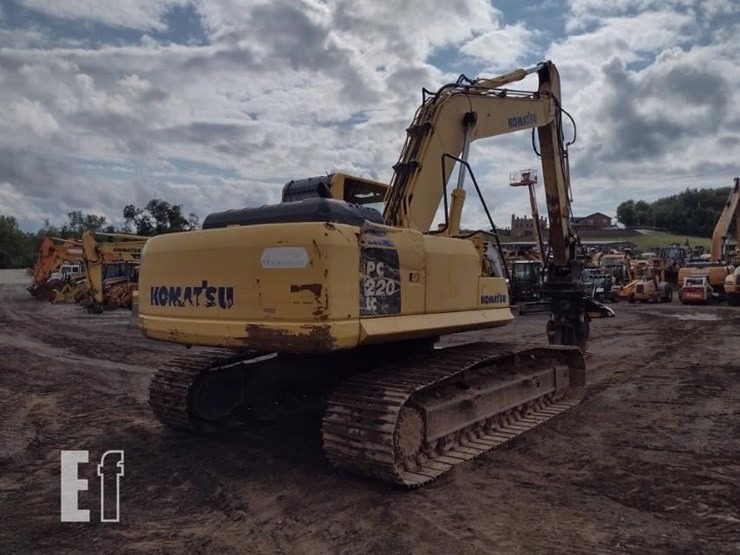 komatsu-pc220-lc-8-image-41