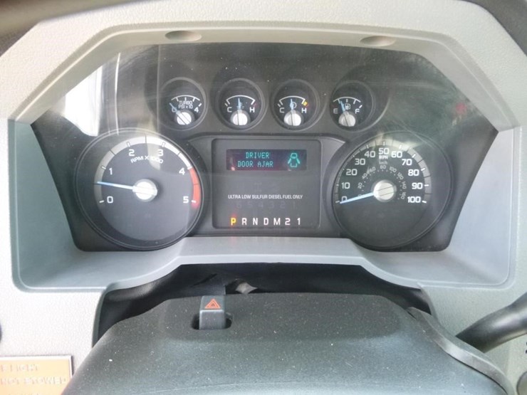2015-ford-f550-image-21