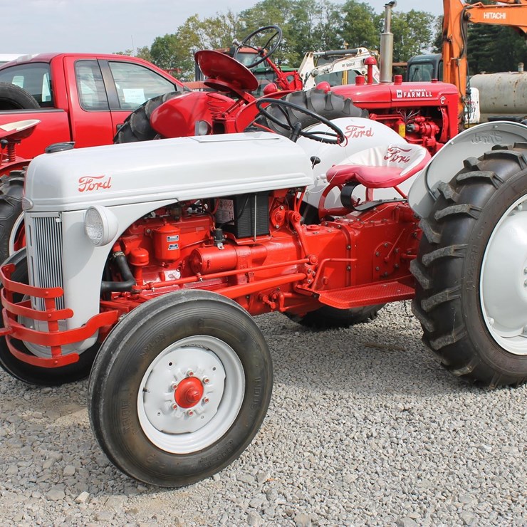 FORD 8N