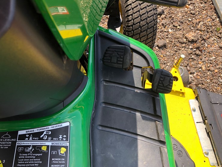 john-deere-x590-image-8