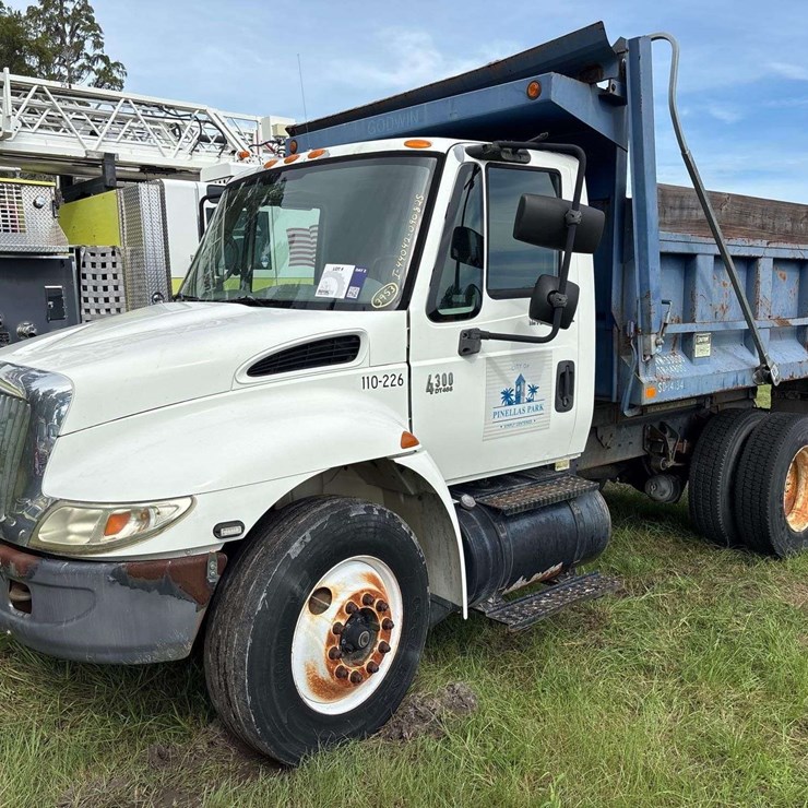 2007 INTERNATIONAL DURASTAR 4300