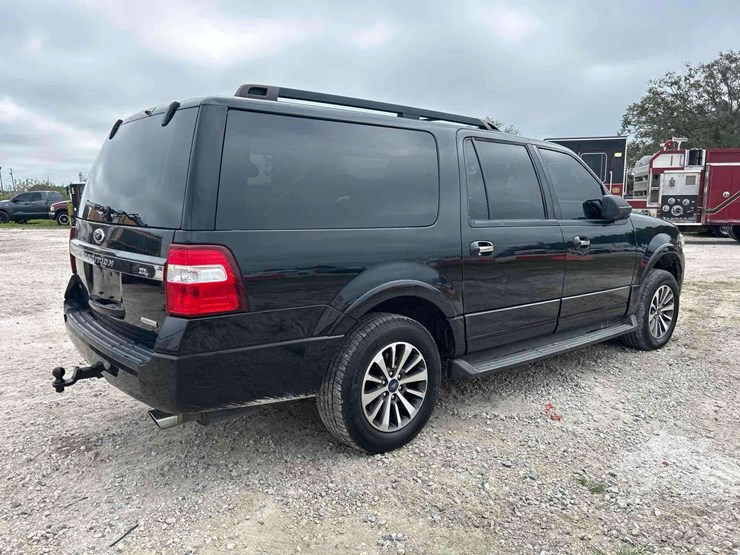 2015-ford-expedition-image-3
