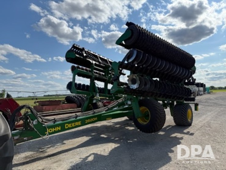 2020-john-deere-2680h-image-1
