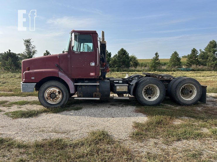 1994-white/gmc-wg64t-image-6