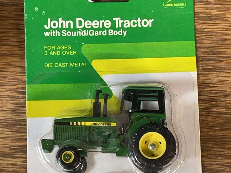 john-deere-64-image-9