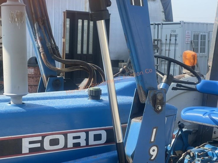 ford-3930-image-24