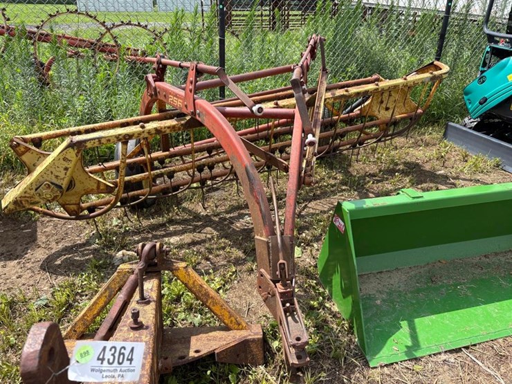 new-holland-256-image-2
