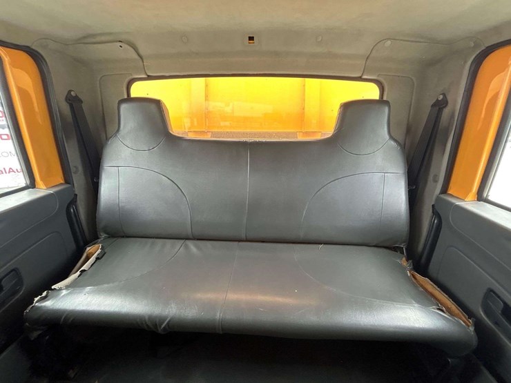 2013-international-durastar-4300-image-24