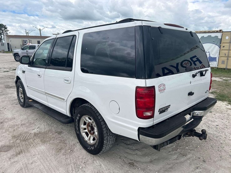2000-ford-expedition-image-4