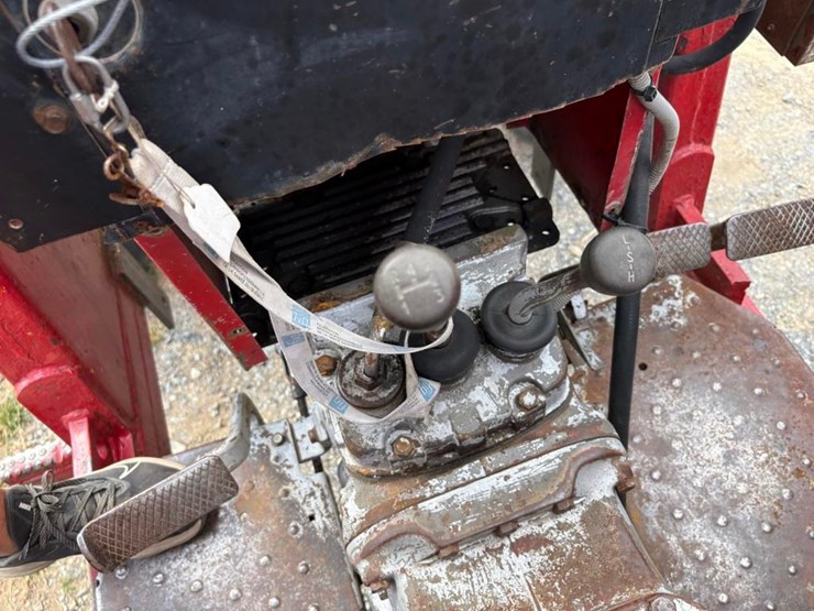 massey-ferguson-255-image-28