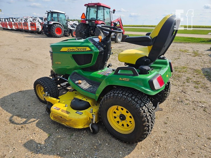 john-deere-x739-image-10