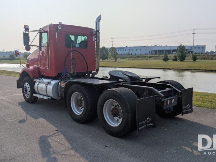 2009-kenworth-t800-image-6