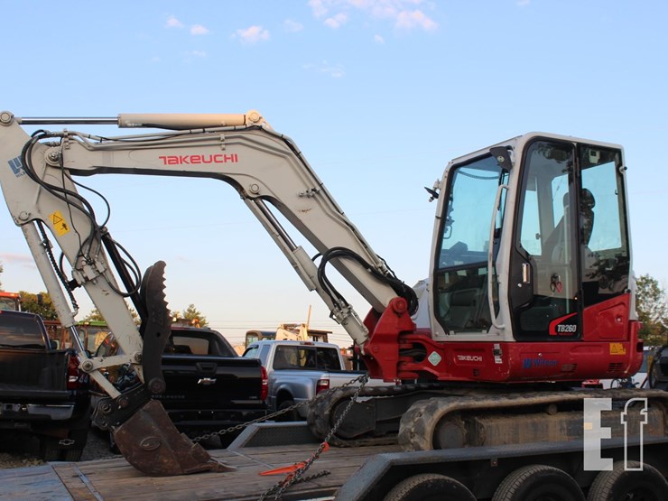2022-takeuchi-tb260-image-1