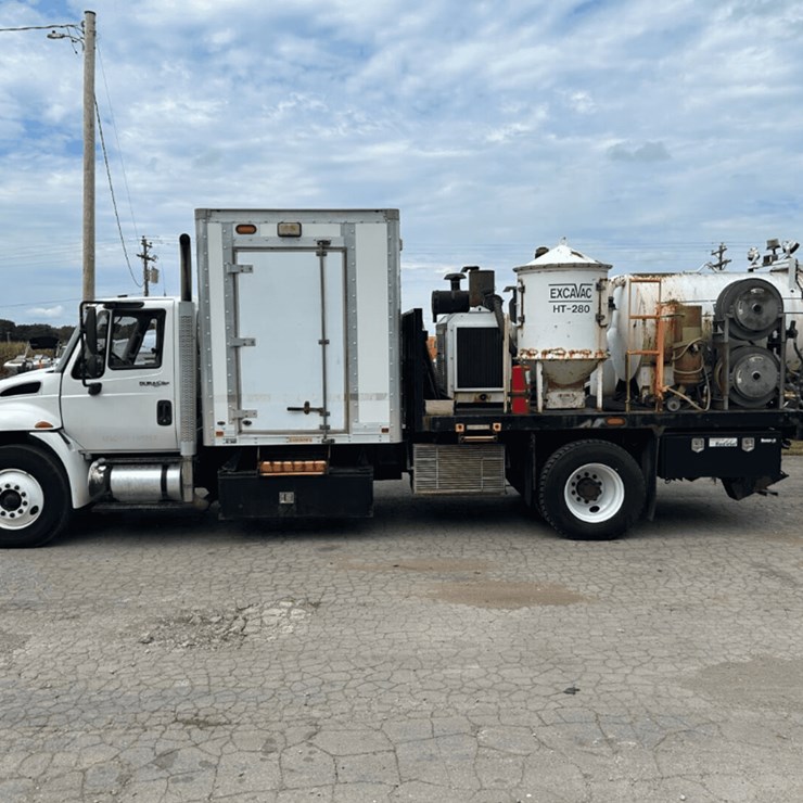2012 INTERNATIONAL DURASTAR 4300