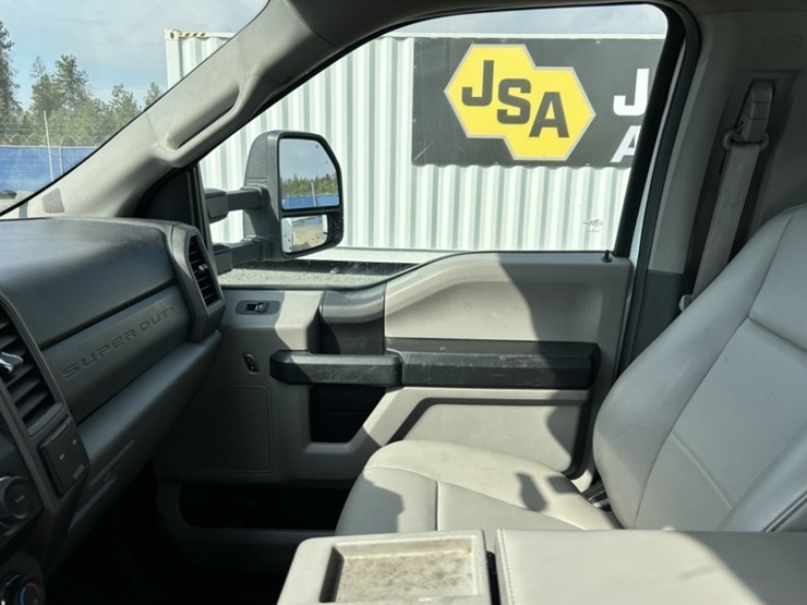 2019-ford-f550-xl-sd-image-18