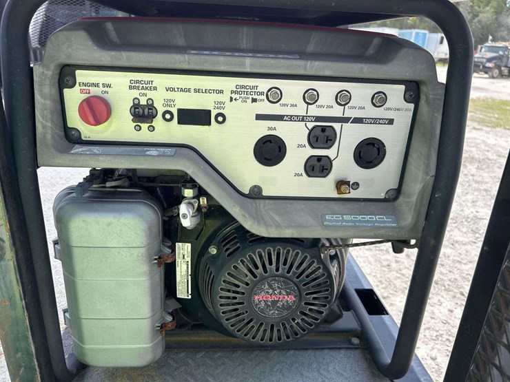 2015-utility-flatbed-image-21