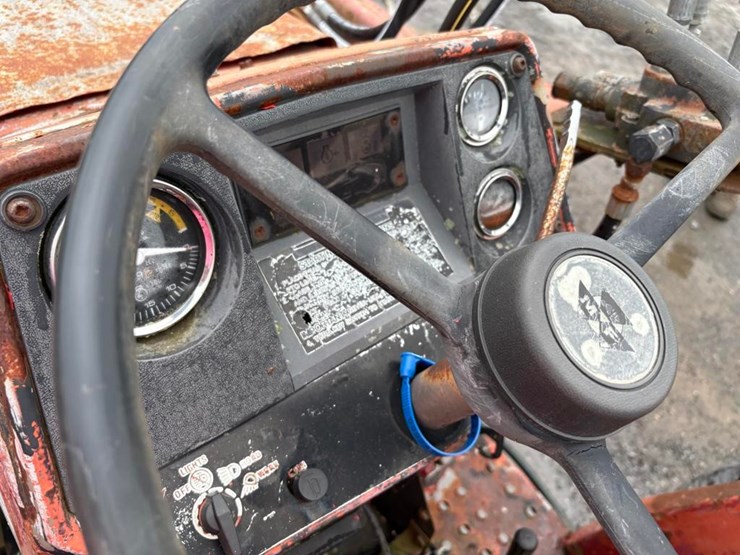 massey-ferguson-1030-image-8