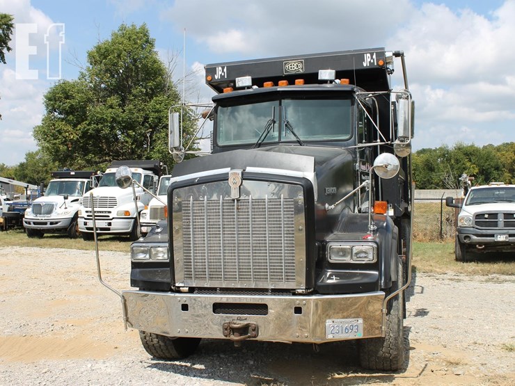 1900-kenworth-t800-image-1