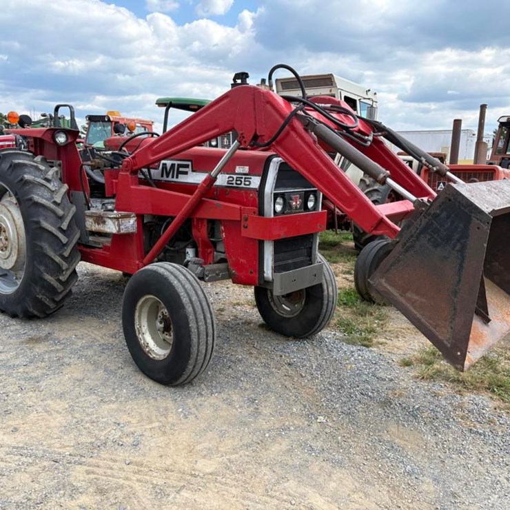 MASSEY-FERGUSON 255