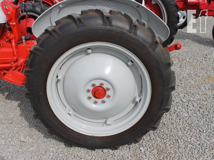 ford-8n-image-8