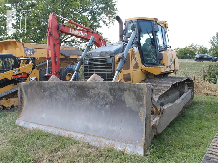 2015-deere-850k-image-1