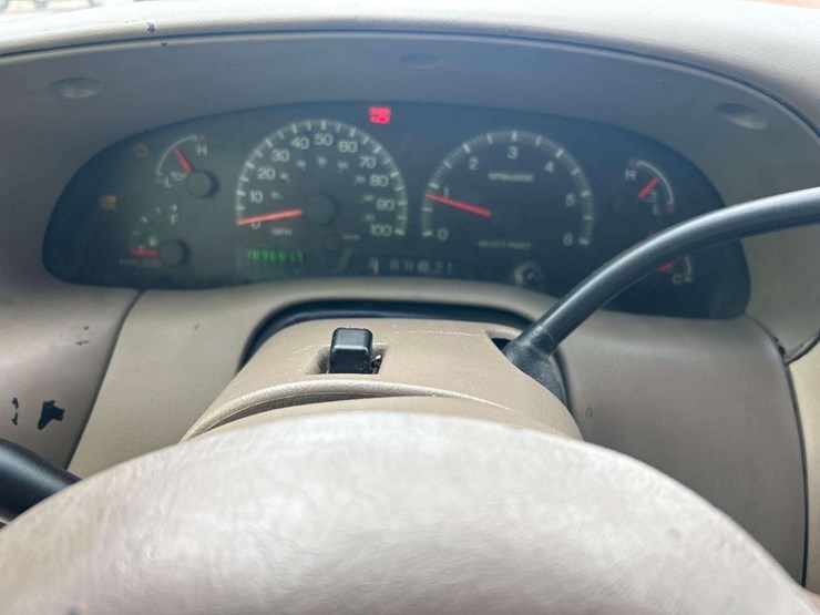 2000-ford-expedition-image-12